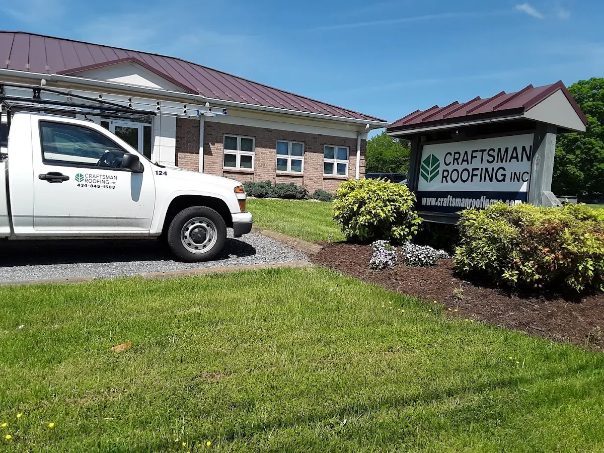 Quality Gutter & Downspout Repair by experienced craftsmen in Oak Ridge Village